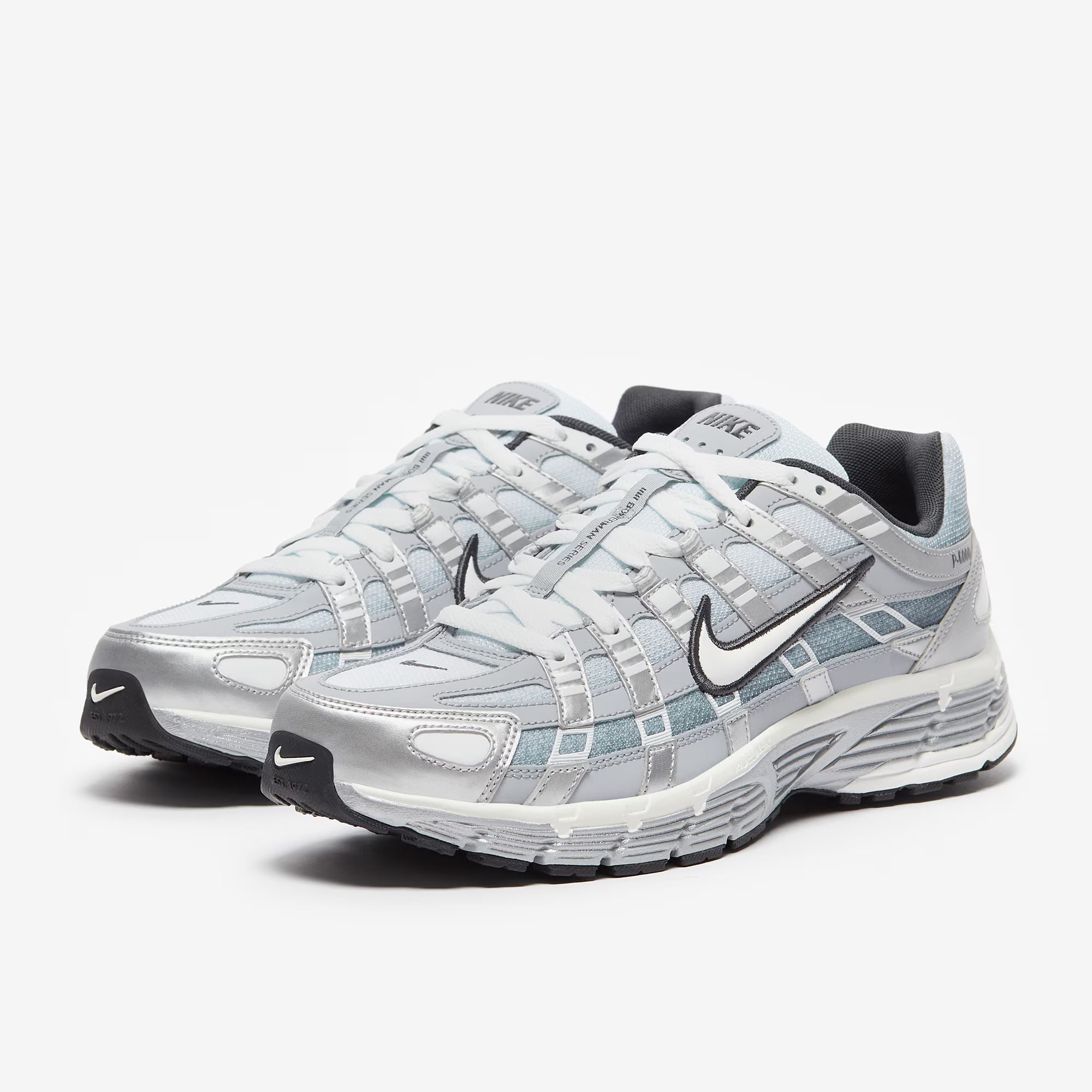 Nike P6000 Sommet Et Gris Loup