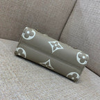 LV - Cabas OnTheGo BB Petit