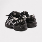 GEL-1130 Black Pure Silver - Fluffy Laces Black