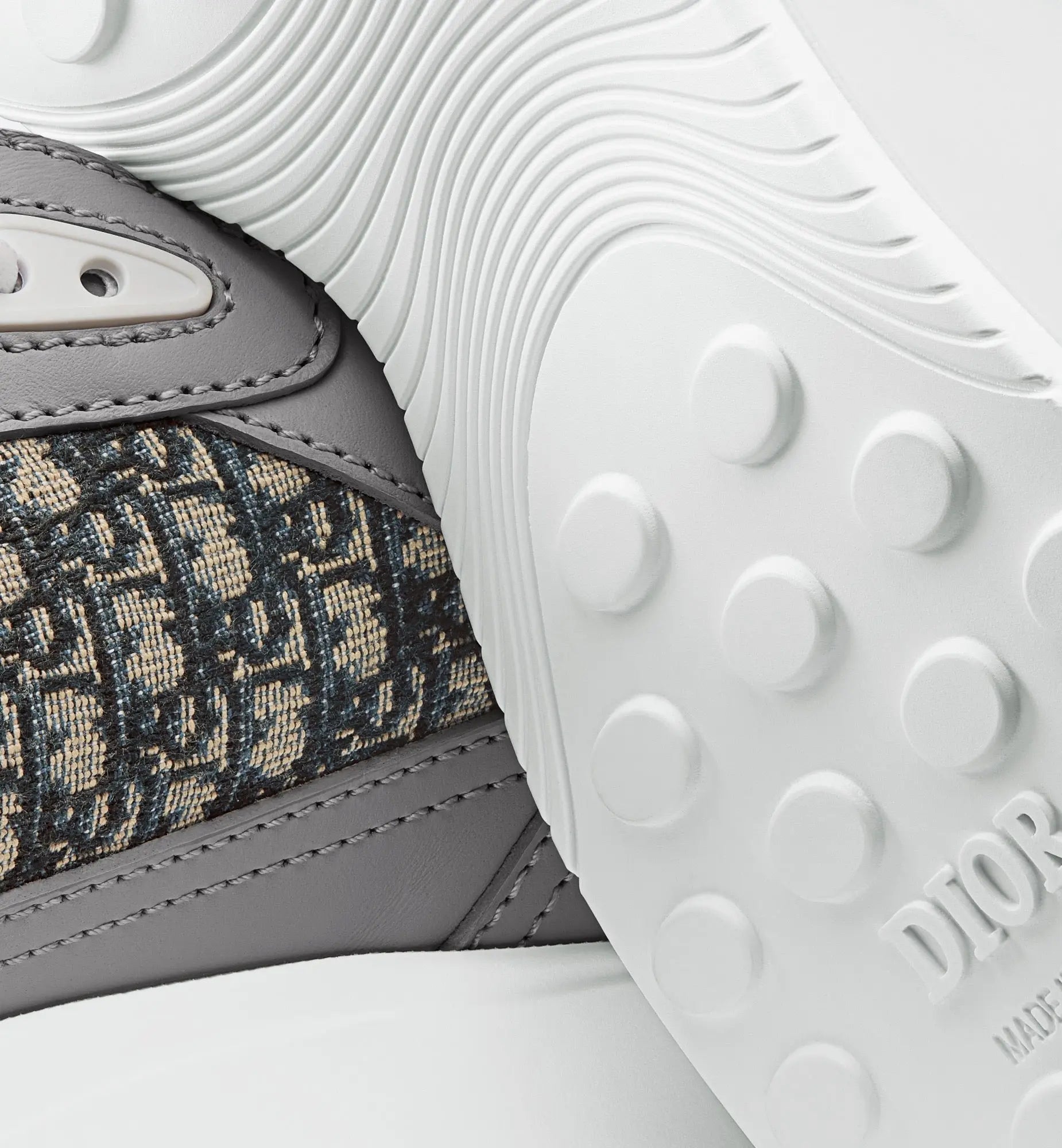 Dior B25 Runner