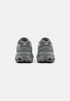 New Balance 9060 Gris