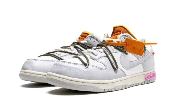 Nike® x Off-White® Dunk Low lot 22
