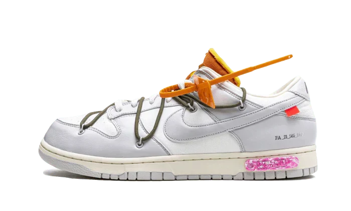 Nike® x Off-White® Dunk Low lot 22