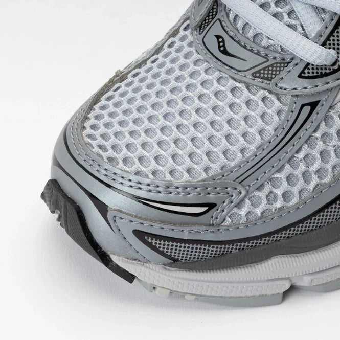 Saucony Progrid Omni 9 Microchip Gris